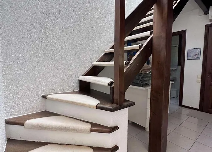 Sani Maria Вилла *