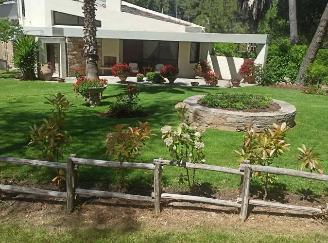 Sani Maria Villa *